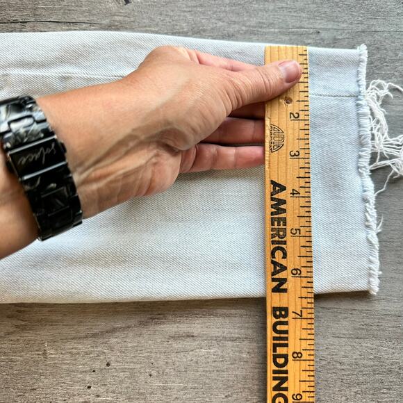 Madewell The Momjean in Harman Wash Raw Hem Light wash 26 - Picture 15 of 16